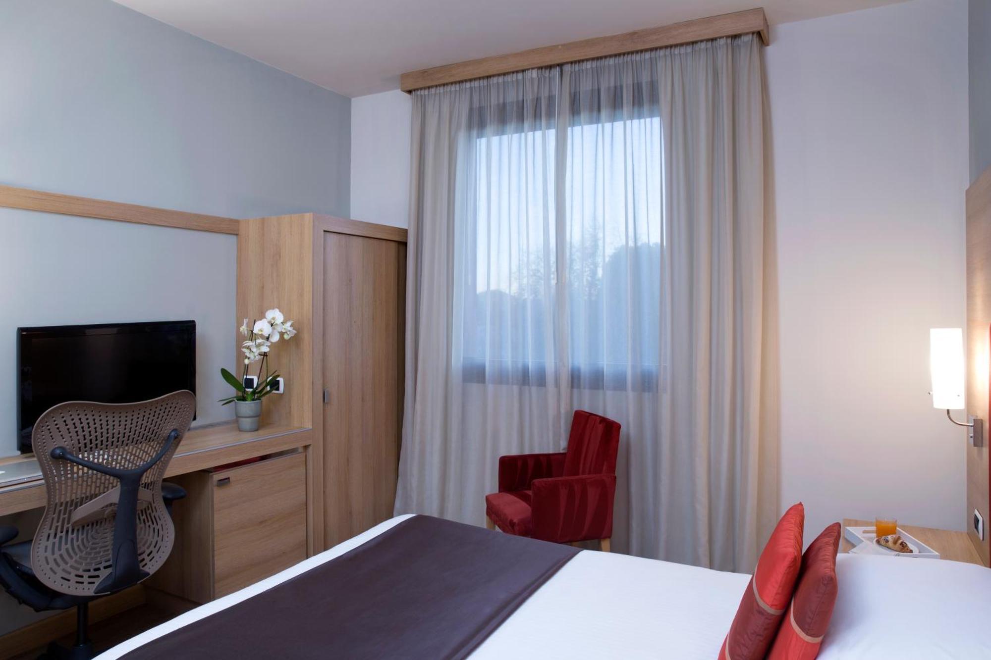 Hotel Dolce By Wyndham Milan Malpensa Somma Lombardo Exteriér fotografie